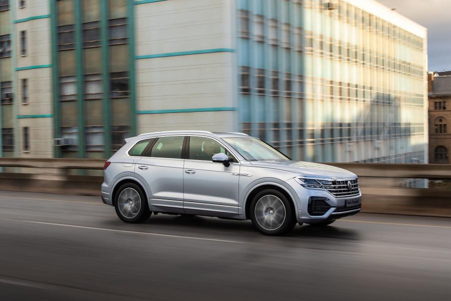  Volkswagen Touareg V6 TDI R-Line 2018 года  (ZA) (фото 5 из 32)